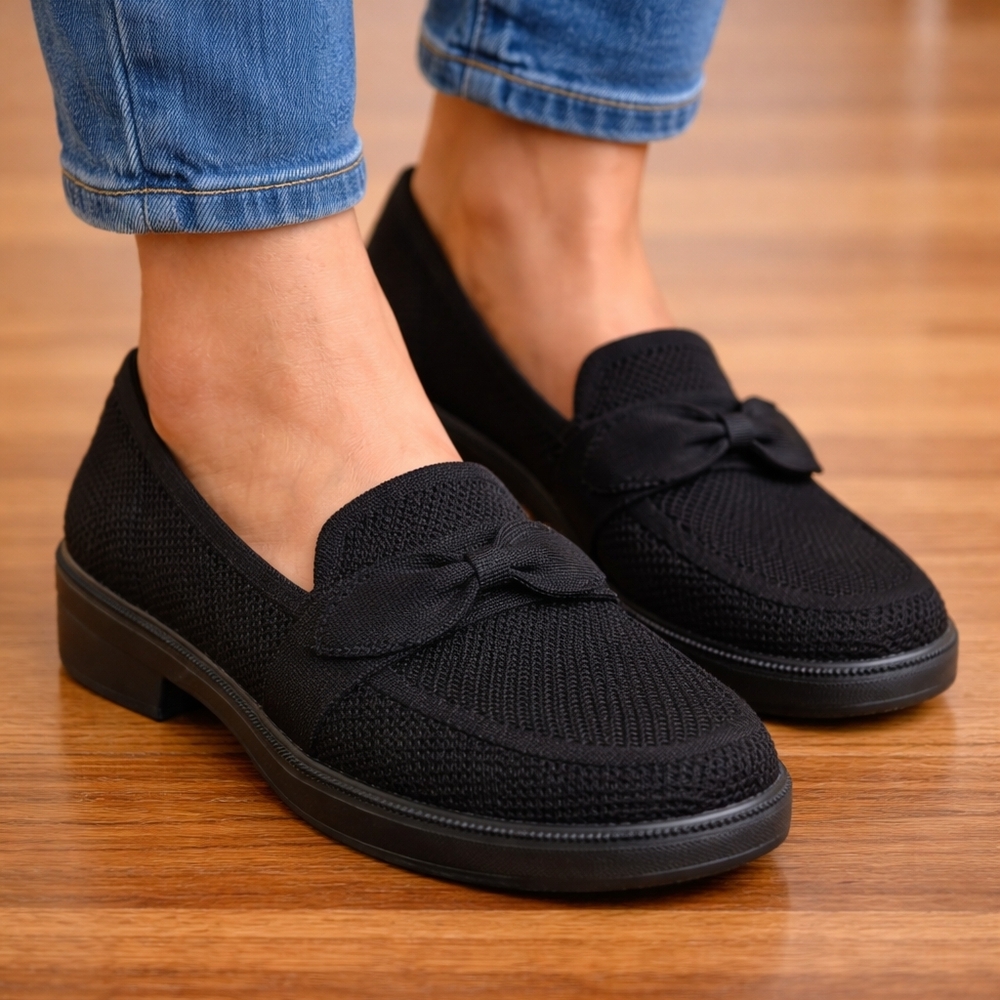Skechers Memory Foam Black Knit Loafers Size 7 Stretch Fit Slip On Comfort Bow